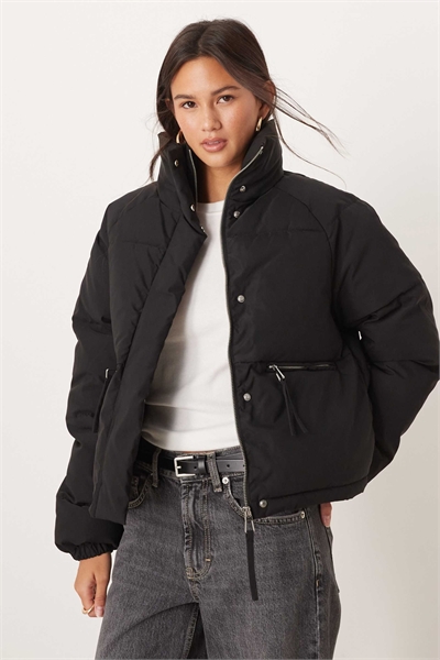 Пальто с застежкой-молнией и утепленной подкладкой, черного цвета артикул 143724740