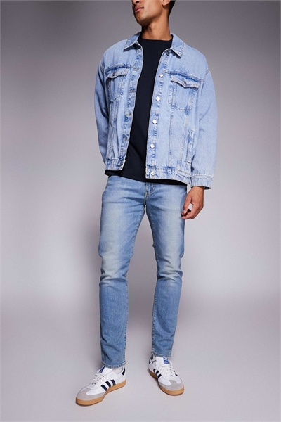 Джинсы-сlim с зауженным кроем артикул 142116336