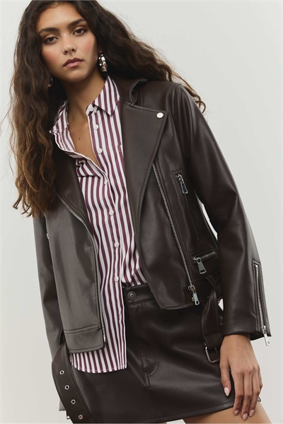 Кожаная куртка-косуха коричневого цвета артикул 151449108