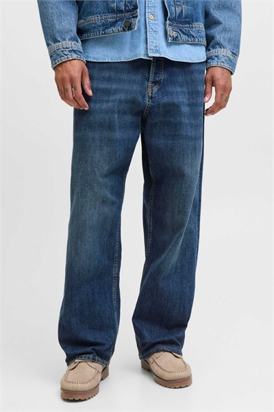 Джинсы с очень свободным кроем артикул 153614456