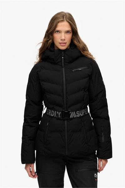 Роскошная утепленная куртка с поясом черного цвета артикул 155551152