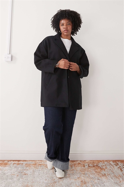 Куртка с объемным воротником артикул 151739392