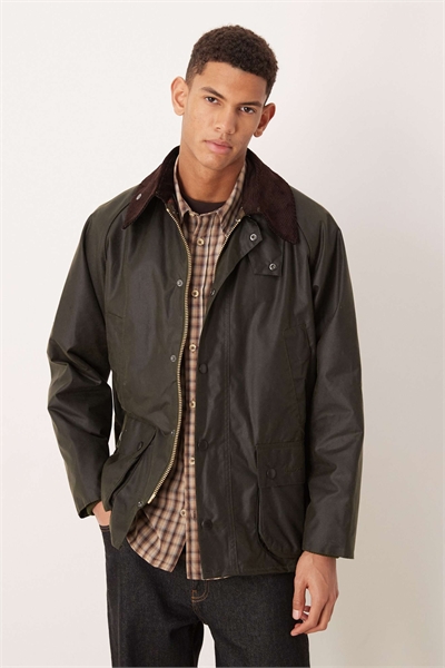 Вощеная куртка Bedale в архивном оливково-зеленом цвете артикул 153684547