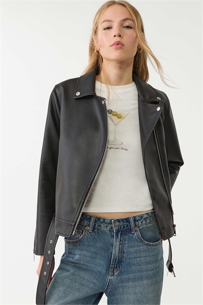 Куртка-косуха из искусственной кожи черного цвета артикул 148584480