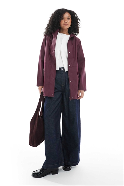 Дождевая куртка с капюшоном и покрытием, бордового цвета артикул 148029821