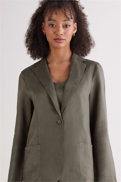 Куртка из чистого льна с простым переплетением в цвете сафари-зеленый артикул 154060798