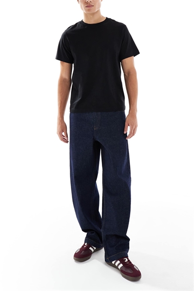 Джинсы свободного кроя с прямыми брючинами артикул 149148670