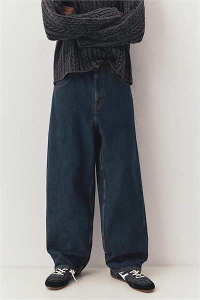 Джинсы свободного кроя артикул 155568806