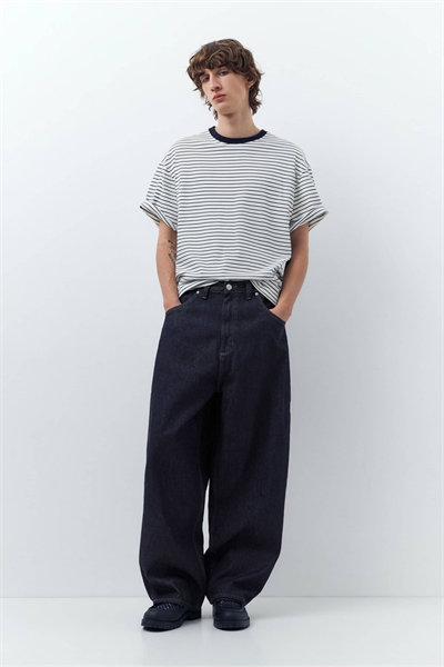 Джинсы-багги с вышивкой артикул 156086779