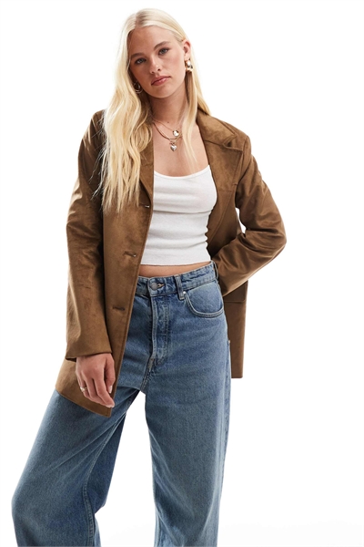 Блейзер из искусственной замши светло-коричневого цвета артикул 140197822