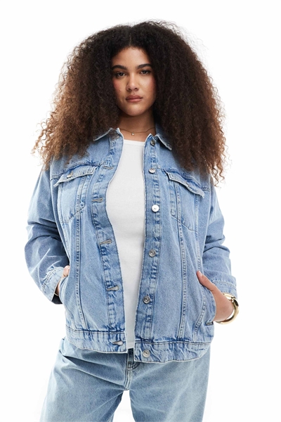 Джинсовая куртка оверсайз светло-голубого цвета артикул 140462370