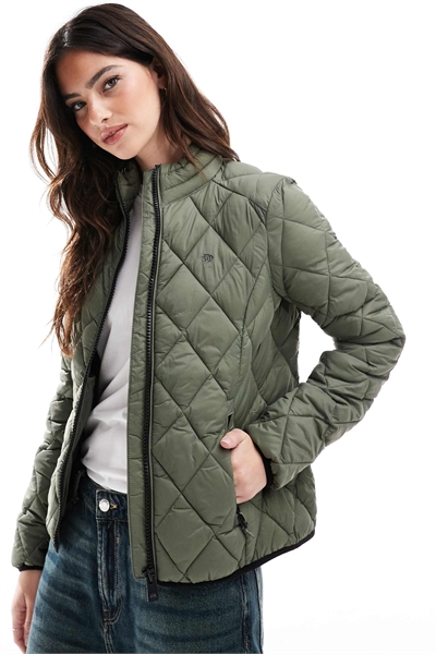 Куртка Diamond Quilt Fuji Lite в пыльно-оливковом зеленом цвете артикул 144504748