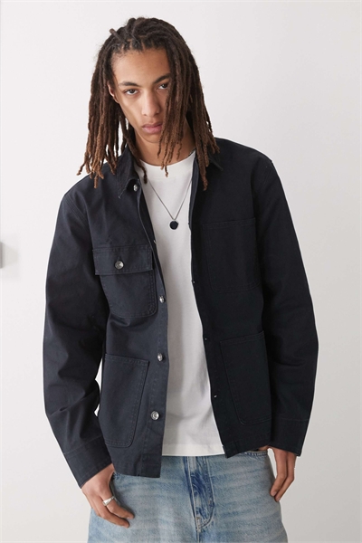 Тканая куртка черного цвета артикул 147663757