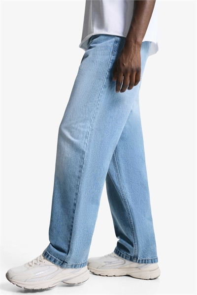 Джинсы-багги артикул 150678963