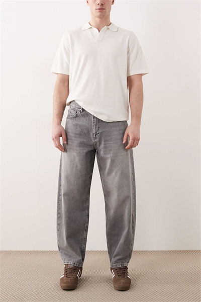 Джинсы из потертого денима артикул 154766278