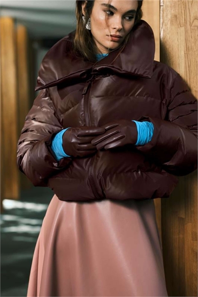 17230 Водонепроницаемая короткая пуховая куртка Alta артикул 150042680