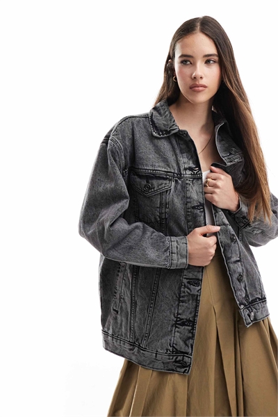 Джинсовая куртка свободного кроя артикул 145055093