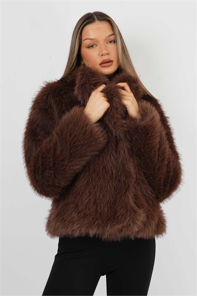 Пальто из искусственного меха Arabella с объемным воротником артикул 154788175