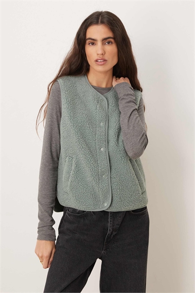 Жилет Teddy в цвете шалфейного зеленого артикул 152937000