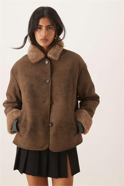 Пальто-кардиган с высоким воротником из ткани «борг» артикул 141932964