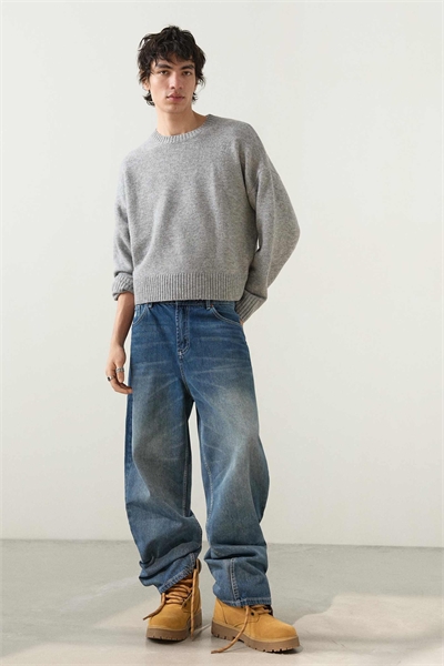 Джинсы-багги с вышивкой артикул 155723725