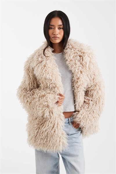 Монгольское пальто оверсайз из искусственного меха артикул 147561286