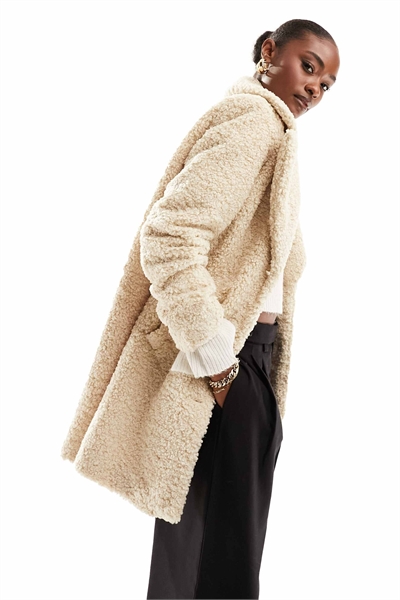 Пальто Borg кремового цвета артикул 132304251