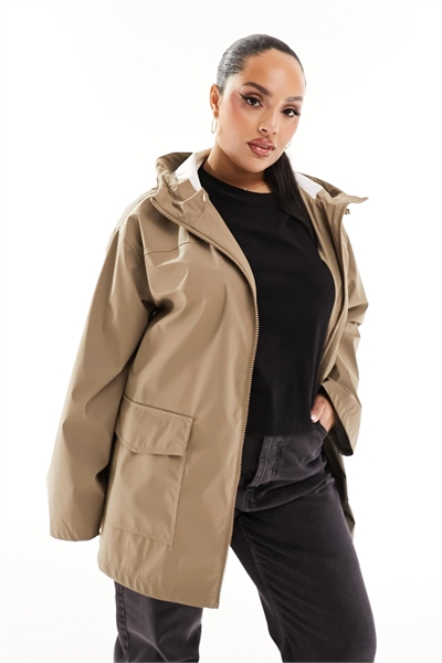 ASOS DESIGN: прорезиненный плащ для полных артикул 133336906