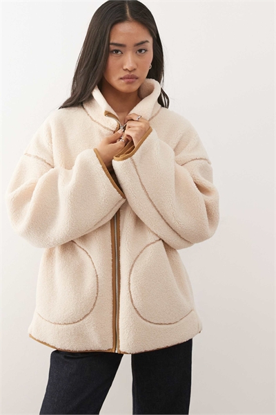 Пальто-рубашка с акцентом на швах артикул 154322631