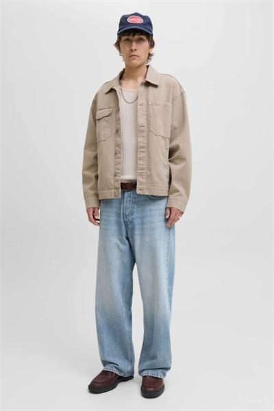 Джинсы свободного кроя артикул 154471759