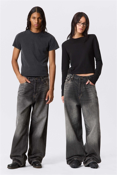 Джинсы Astro унисекс с низкой посадкой и свободным кроем артикул 152153853