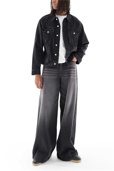 Джинсы с очень широкими брючинами артикул 146140335