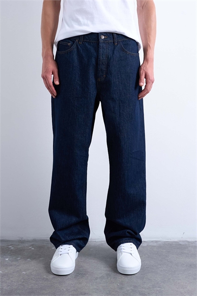 Джинсы свободного кроя из плотной ткани артикул 147760601