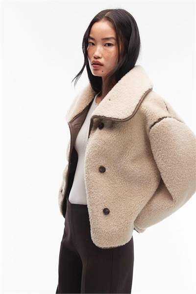 Куртка из искусственной овчины свободного кроя артикул 150524177