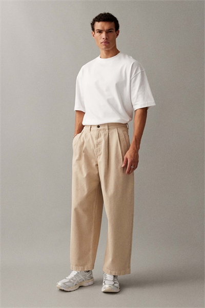 Джинсы с расклешенными штанинами артикул 155232925