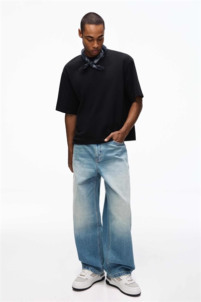 Длинные джинсы свободного кроя артикул 156179234