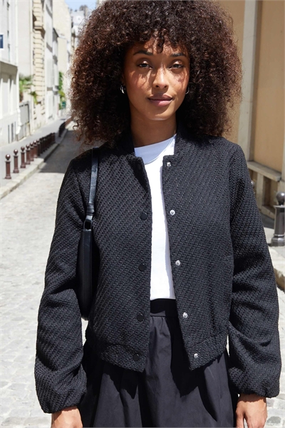 Бомбер из ворсистой ткани артикул 151718172