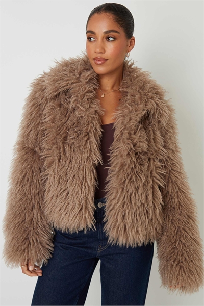 Пальто из искусственного меха с воротником артикул 152719828