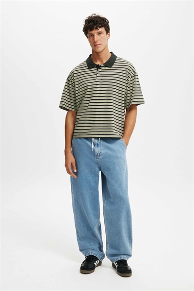 Джинсы-скетчеры свободного кроя артикул 155165319