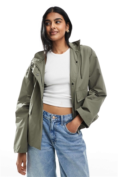 Куртка с коротким покроем артикул 145055070