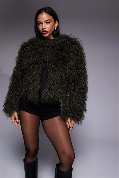 Укороченное пальто из искусственного меха из коллекции ASOS X THE SOURCED артикул 149148985