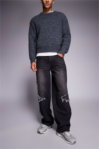 Джинсы с широкими штанинами, боковыми швами и эффектом потертости, черного цвета артикул 150524808