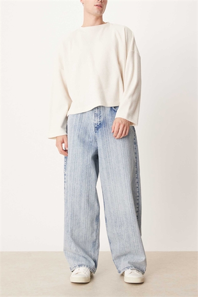 Джинсы свободного кроя большого размера артикул 150150233