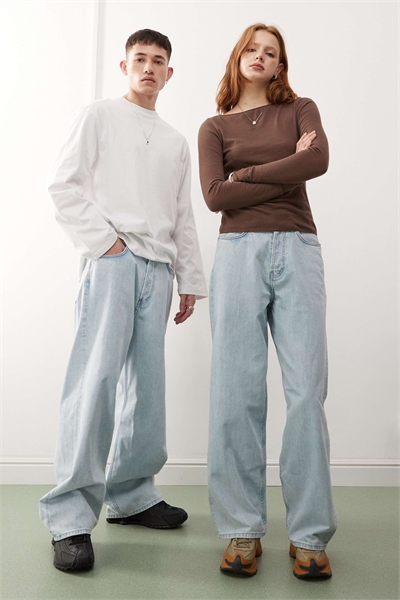 Джинсы Astro унисекс с низкой посадкой и свободным кроем артикул 141664222