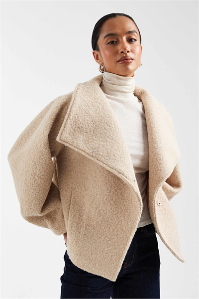 ASOS DESIGN Petite уютная oversize-куртка с воротником-воронкой, цвет овсяный артикул 152383739