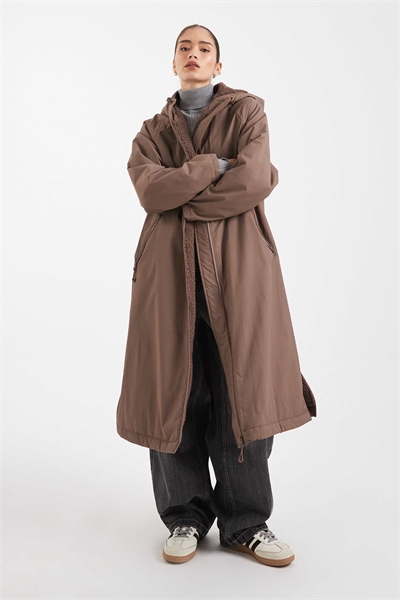 Дождевик с длинным покроем и флисовой подкладкой артикул 142325391