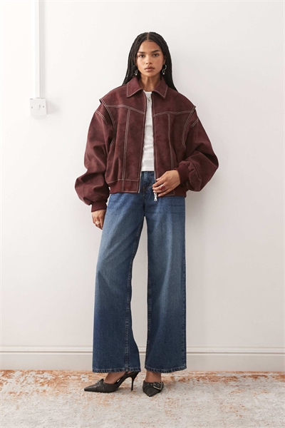 Эксклюзивная бомбер-куртка из кожи Vista с контрастной отстрочкой в цвете шираз артикул 150324584