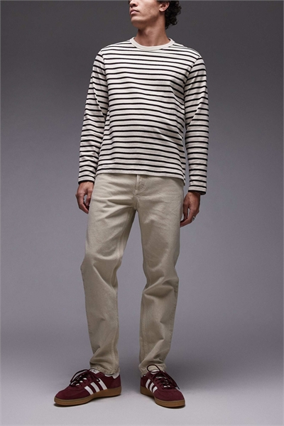 Джинсы с расклешенными штанинами артикул 143296477