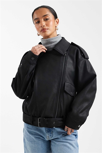 ASOS DESIGN Petite oversized leather look biker jacket in black артикул 151097333