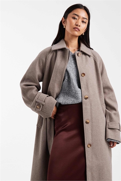 Чистое формальное пальто макси бежевого цвета с меланжевым эффектом артикул 151530807